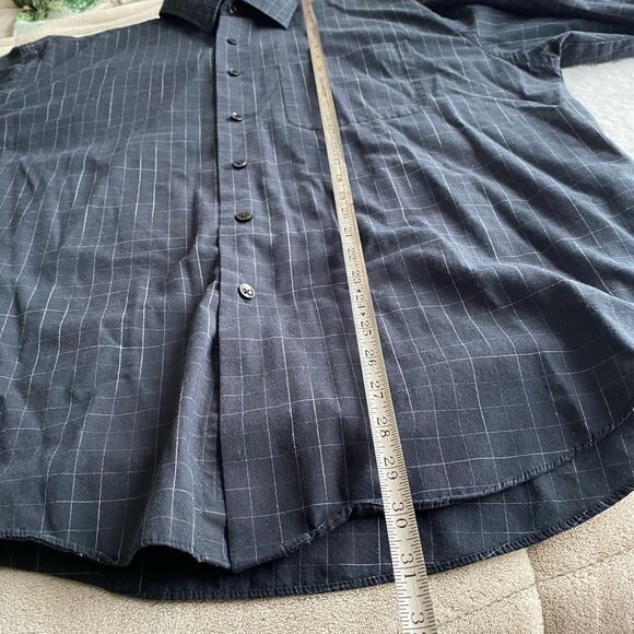 Van Heusen Black Button Down with Small White Check Size Large - Picture 7 of 8
